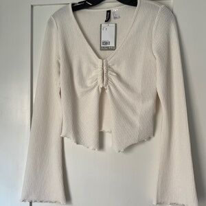 BRAND NEW H&M DIVIDED ivory cropped cardigan, size M, PERFECT FOR SUMMER!!